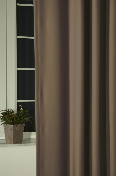Material Draperie Dim Out Uni 08 maro inchis 280 cm